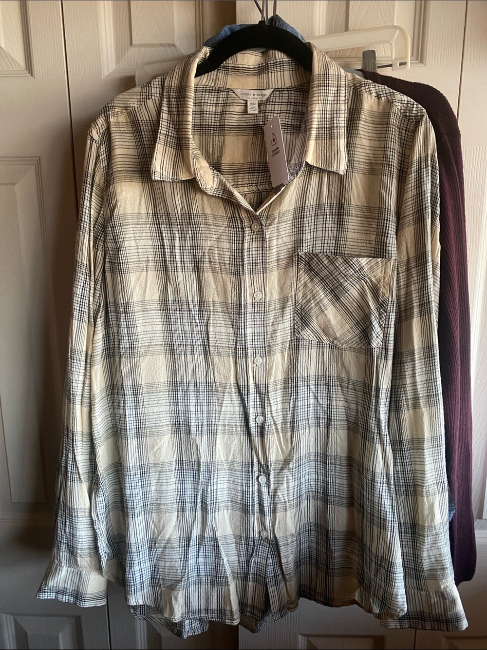 Lucky Brand NWT Collared Long Sleeve Button Cuff Breast Pocket Blouse